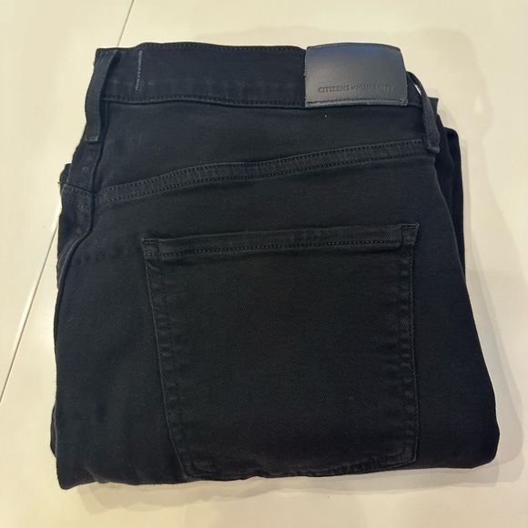 Citizens of Humanity Isola Mid Rise Cropped Boot Jean 
In Plush Black Sz 30 - Picture 6 of 12